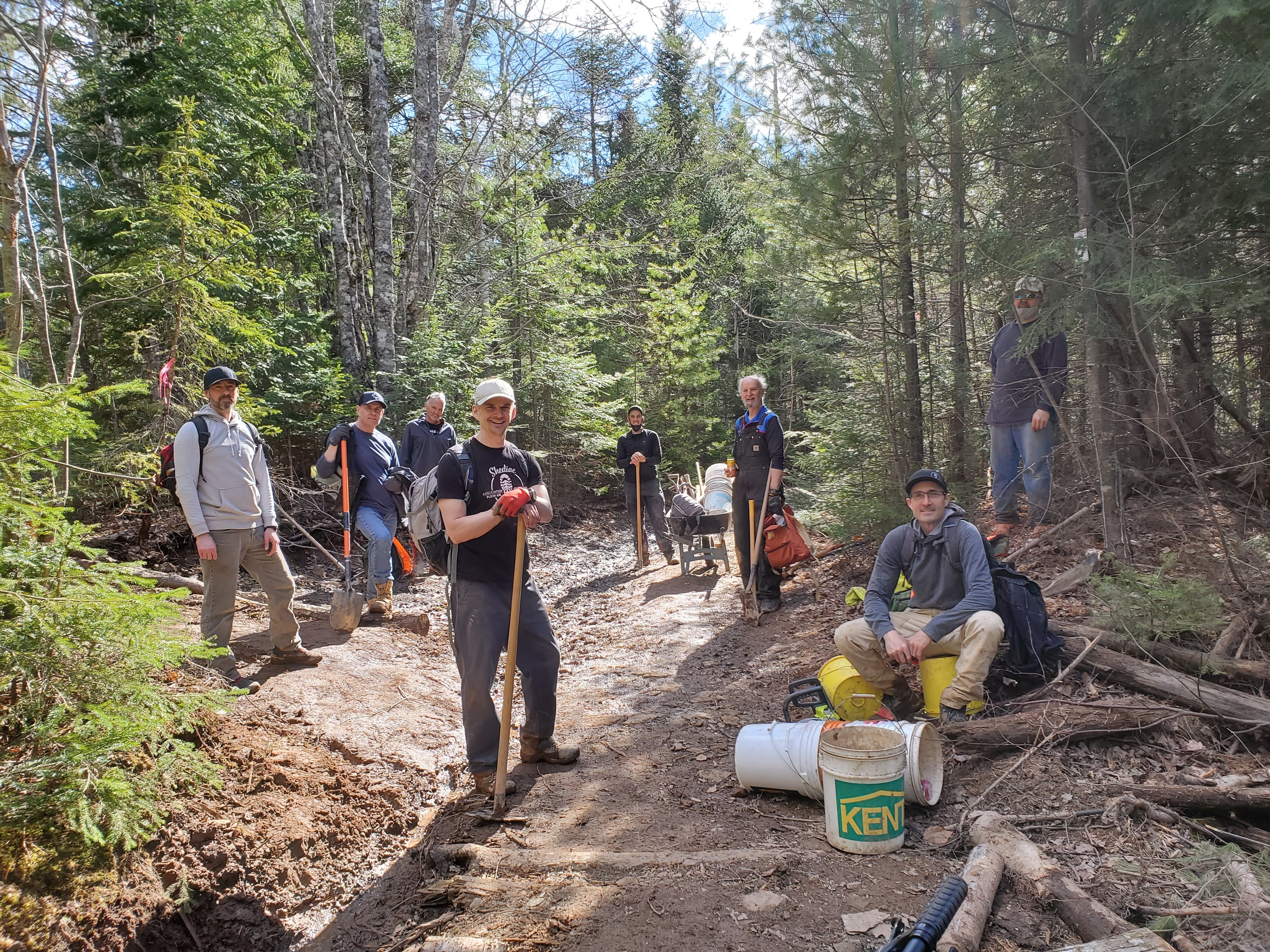 APASOA volunteers on a trail day